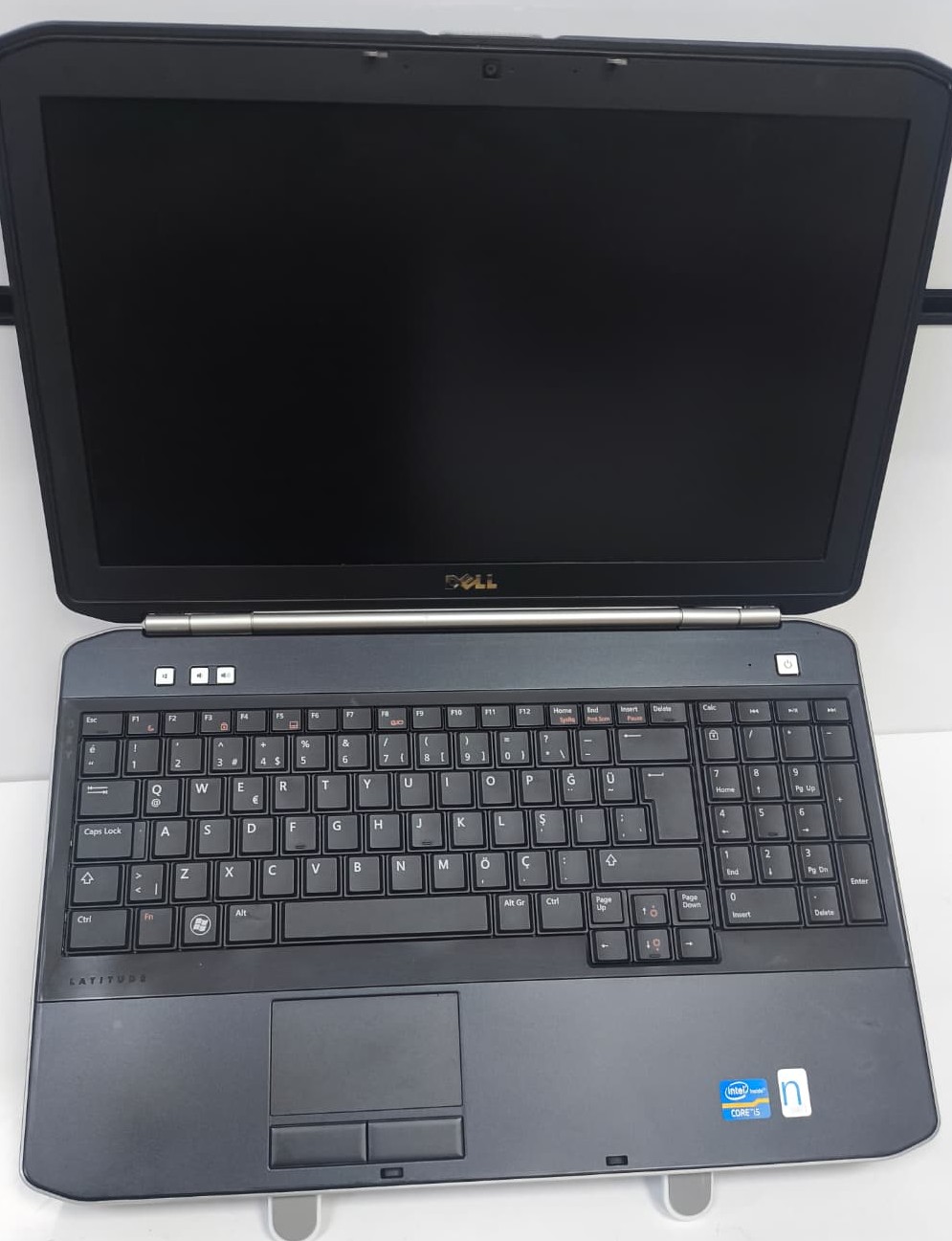 DELL P15F